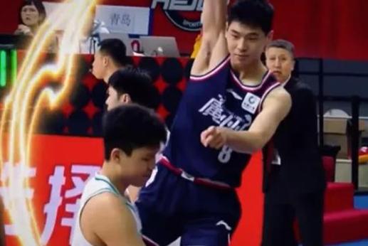 以下简称